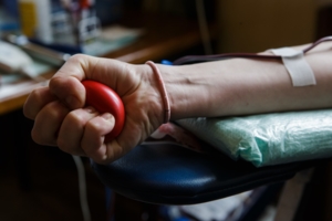 Honorowy krwiodawca pojedzie pociągiem za złotówkę